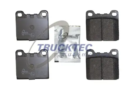 Комплект тормозных колодок, дисковый тормоз TRUCKTEC 0235131