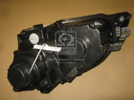Фара пра. ел. KIA SORENTO 03-09 (вир-во) TYC 20C523A52B