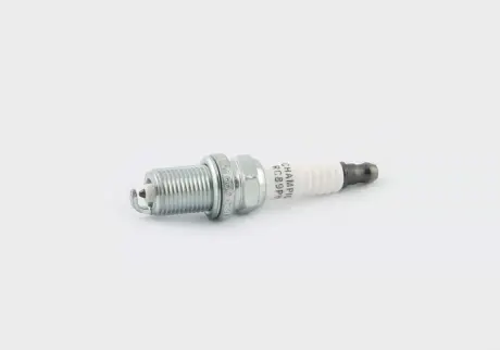 Свеча зажигания оригинал VW Touran I 2.0 03-10, Passat B5 2.8 97-01, LT 28-46 I VAG 101 000 049 AC