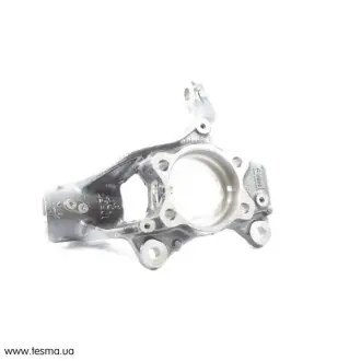 Передня цапфа колеса R VAG 3QF407256E