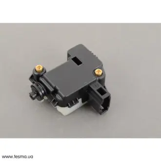 Мотор централ. замка VW Touareg/Golf 4/Bora/B-5/Polo (98-10) на крышку багажника VAG 7L6959781