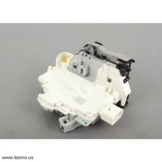 Запчастина VAG 8J1837015B