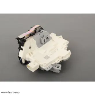 Запчастина VAG 8K0839016A