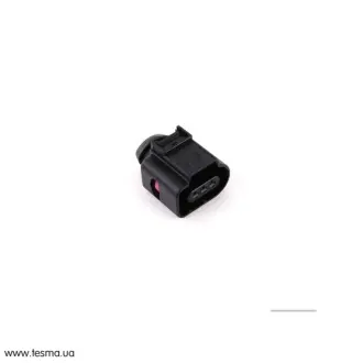 Корпус електричного роз\'єму VW Caddy III/IV/Crafter/T5/T6 04- VAG 8K0973703
