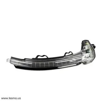 Поворотник Audi A4/A5 (16>) правый в зеркало зад. вида VAG 8W0949102