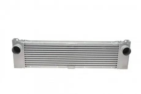 Радіатор інтеркулера MB Vito/Viano 2.2/3.0 CDI 03- VALEO 818356