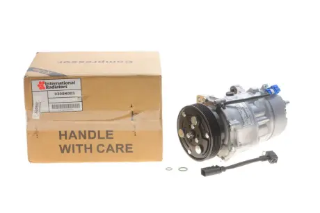Компресор кондиціонера VW Caddy 95-15/T5 03-15/Golf 97-08 VAN WEZEL 0300K003