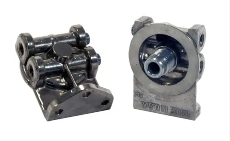 Coolant Filter head. Корпус фильтра для охлаждающей жидкости WIX FILTERS 24023
