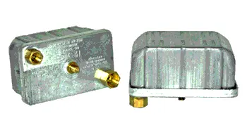 Fuel filter, boxed. Фильтр топливный, коробчатый WIX FILTERS 33063